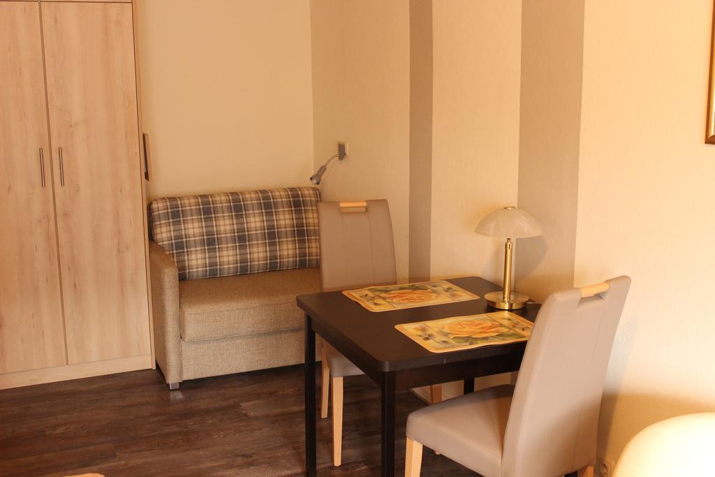 Jahnkes Gasthaus-Pension Garni Todesfelde Ngoại thất bức ảnh